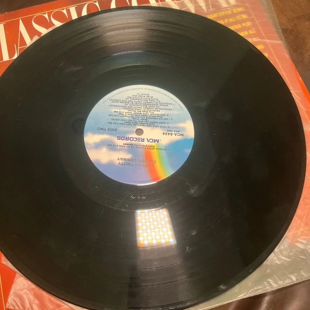Classic Conway Vinyl Record 1983 - Picture 9 of 9